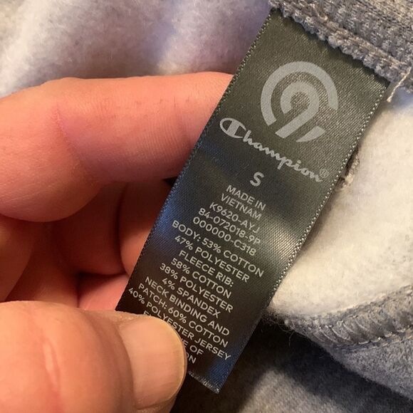 CHAMPION, pullover sweat shirt, cotton blend, like new, crew neck, Small - Picture 7 of 14